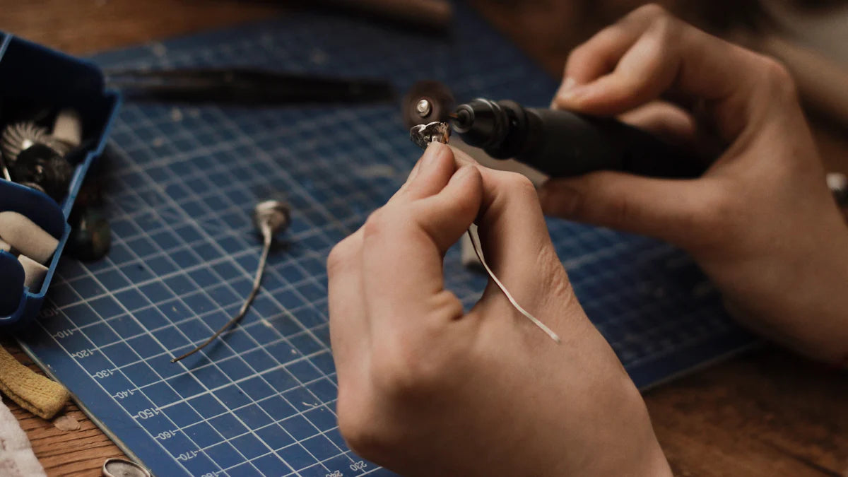 10 Expert Tips for Designing Custom Jewelry in 2025