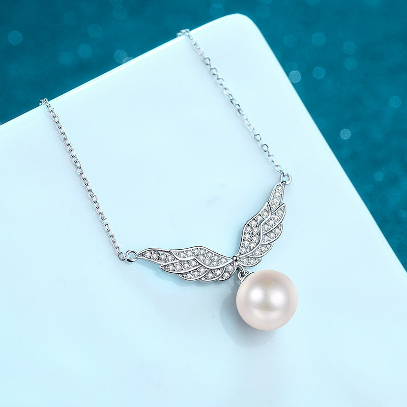 Blingrunway S925 sterling silver clavicle pearl angel wings moissanite necklace