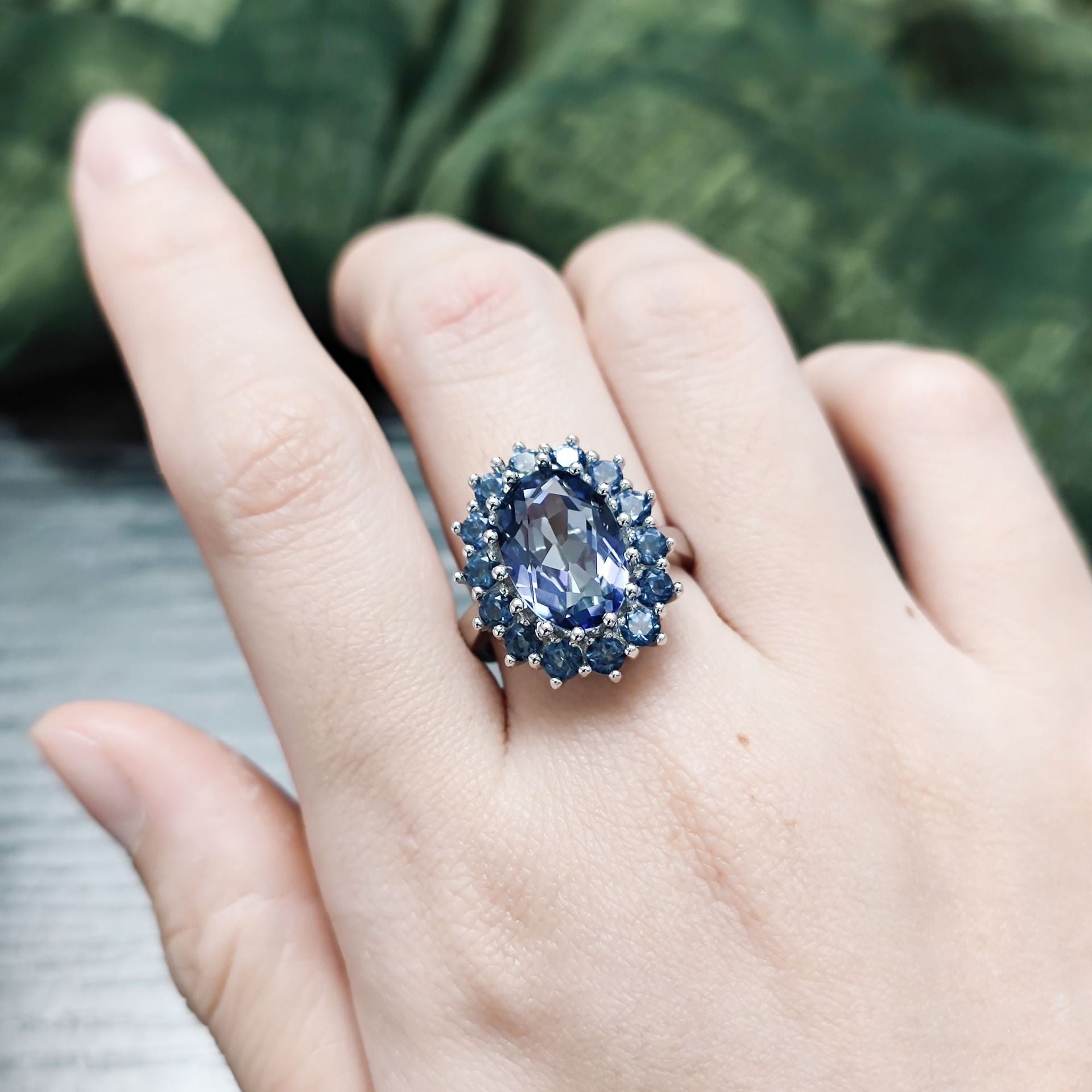 Blingrunway Sunflower Shaped Gemstone Ring