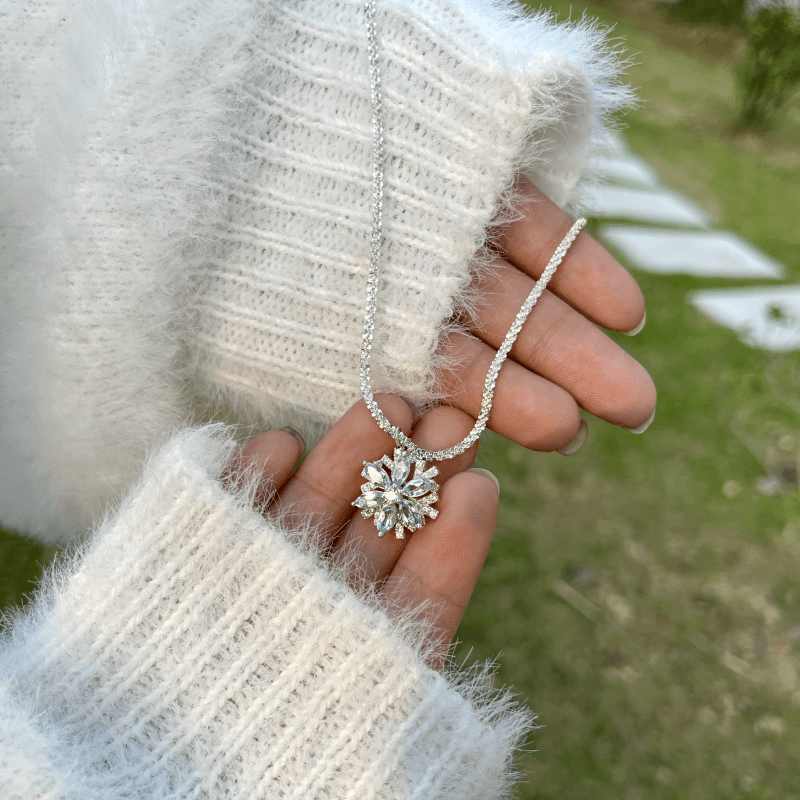 Turning Snowflake Hand-Inlaid Natural Topaz S925 Silver Necklace-BlingRunway