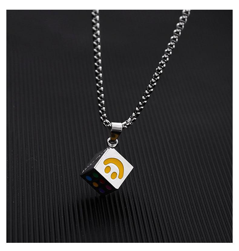 Lucky Smiley Dice Transshipment Pendant Necklace