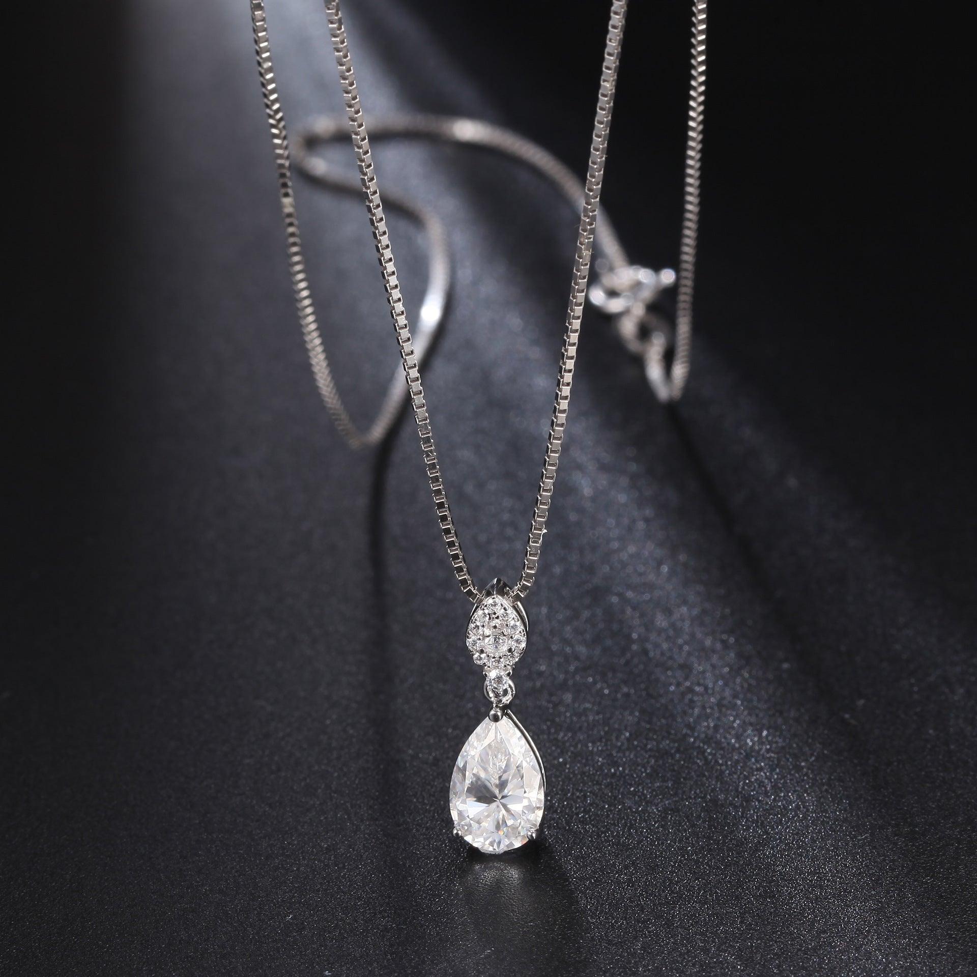 Natural Gem Fashion Droplet Design S925 Sterling Silver Necklace