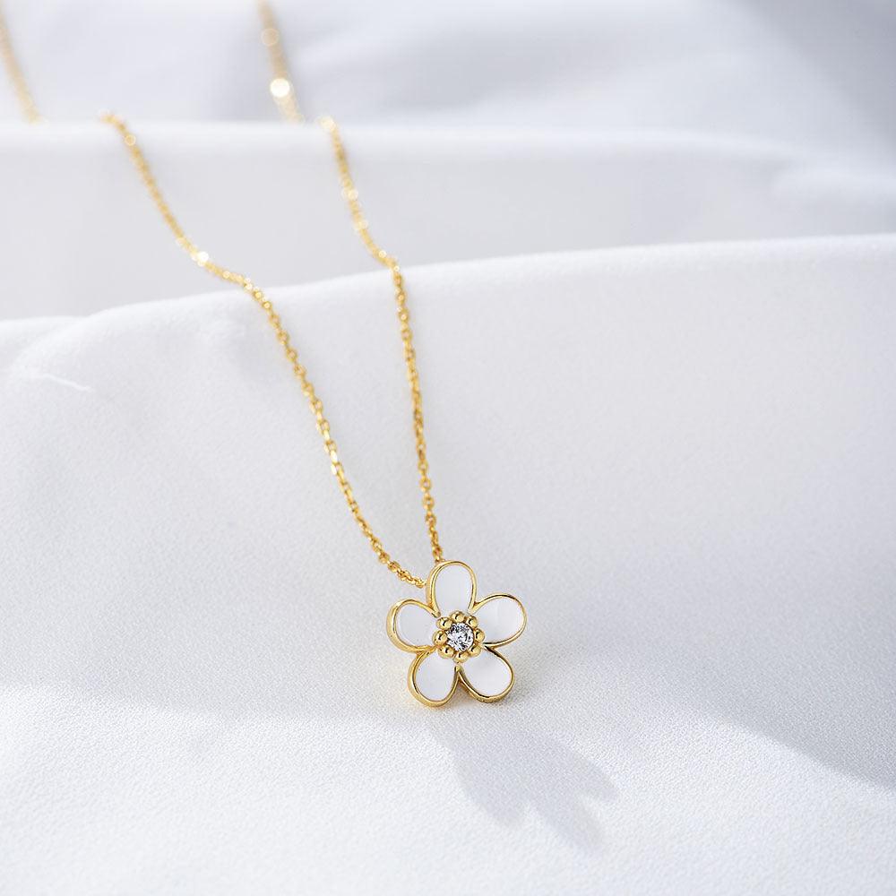 Classic small white flower handmade series S925 sterling silver necklace