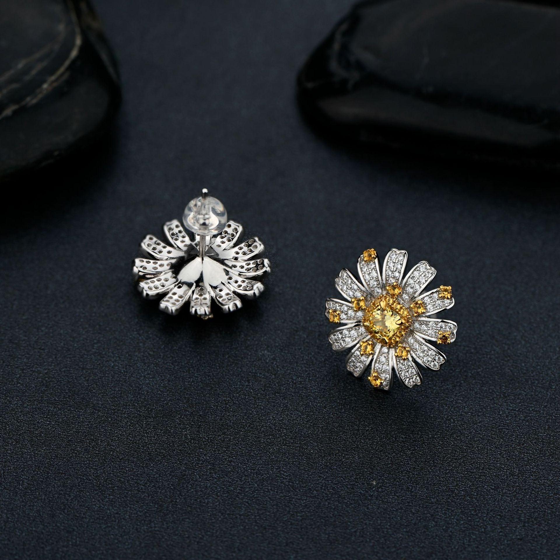 Luxury inlaid small daisy design S925 sterling silver earrings